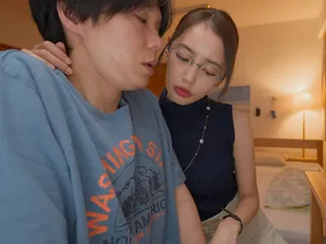 Các sinh viên ngành truyền thông rất buồn và không muốn làm việc này vào buổi sáng.